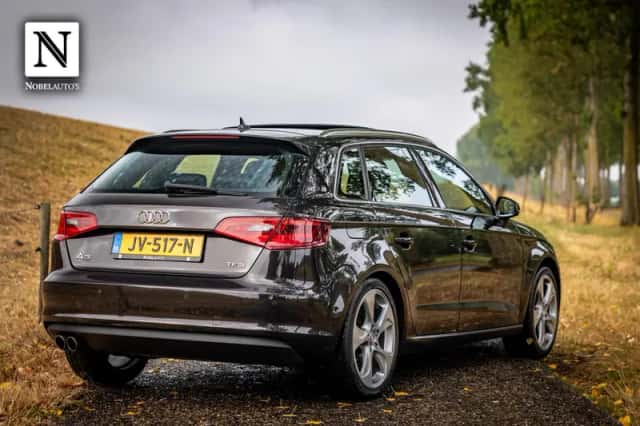 Audi A3 (2013) thumbnail 3
