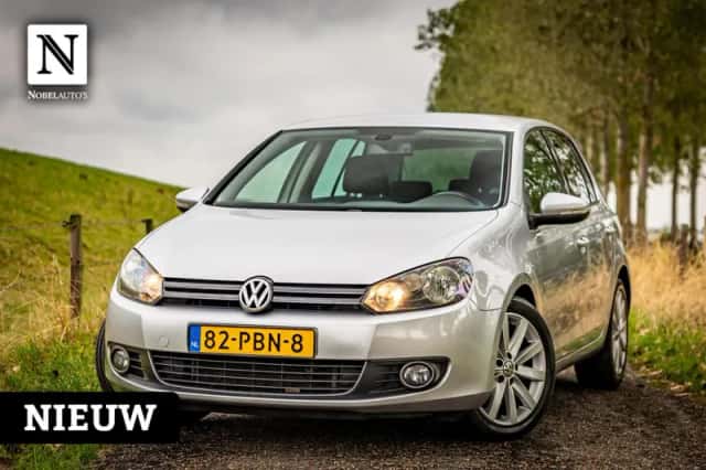 Volkswagen Golf (2011) thumbnail 1