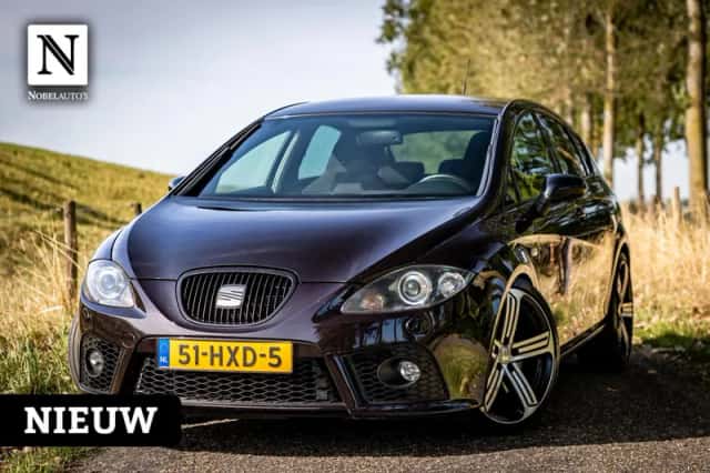 SEAT Leon (2009) thumbnail 1
