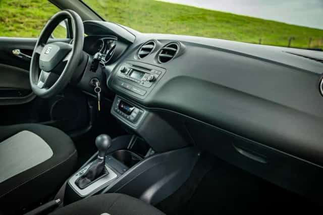 SEAT Ibiza (2015) thumbnail 6