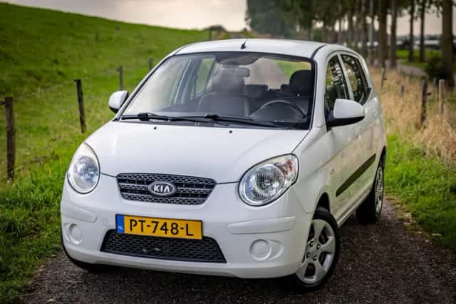 Kia Picanto (2009) thumbnail 5