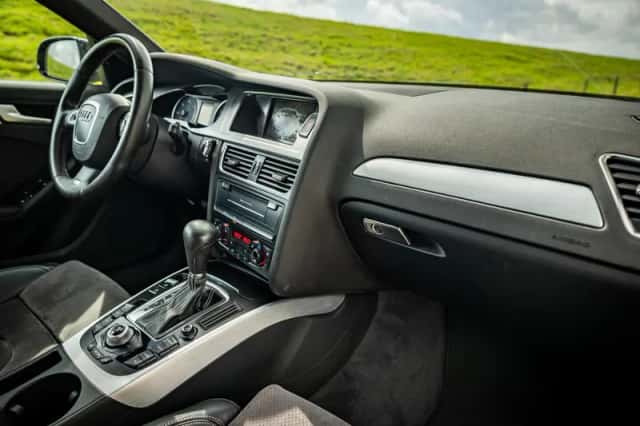 Audi A4 (2009) thumbnail 6