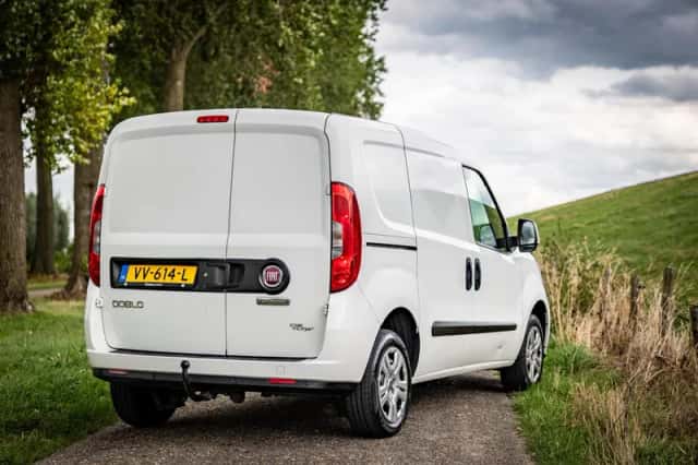Fiat Doblò (2016) thumbnail 3