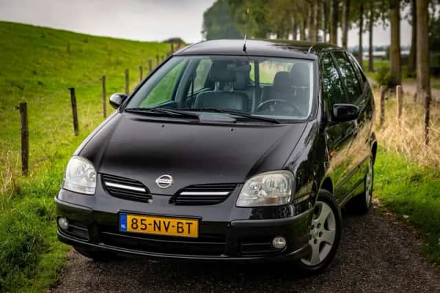 Nissan Almera Tino (2004) thumbnail 5
