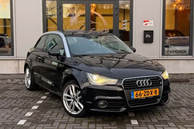 Audi A1 (2011) thumbnail 5