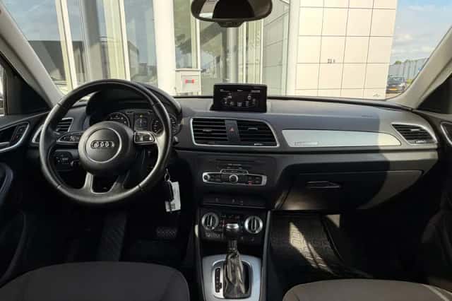 Audi Q3 (2012) thumbnail 3