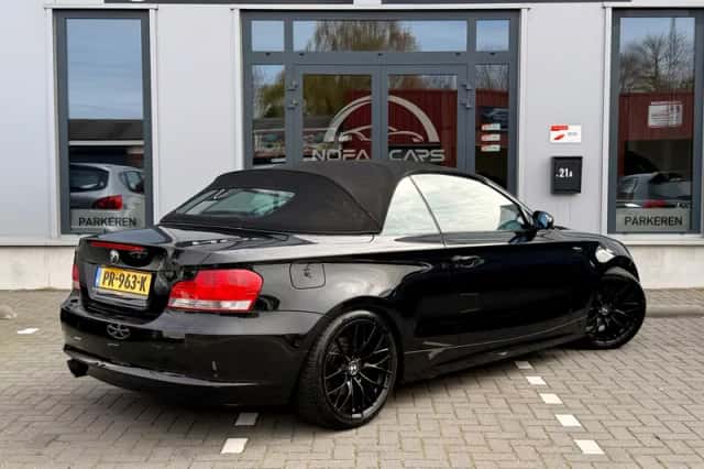 BMW 1-Serie (2009) thumbnail 2