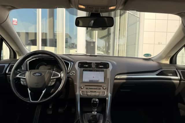 Ford Mondeo (2015) thumbnail 3