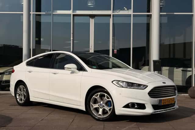 Ford Mondeo (2015) thumbnail 5