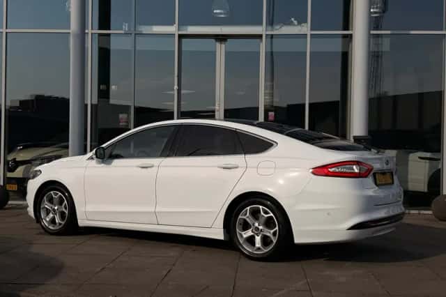 Ford Mondeo (2015) thumbnail 6