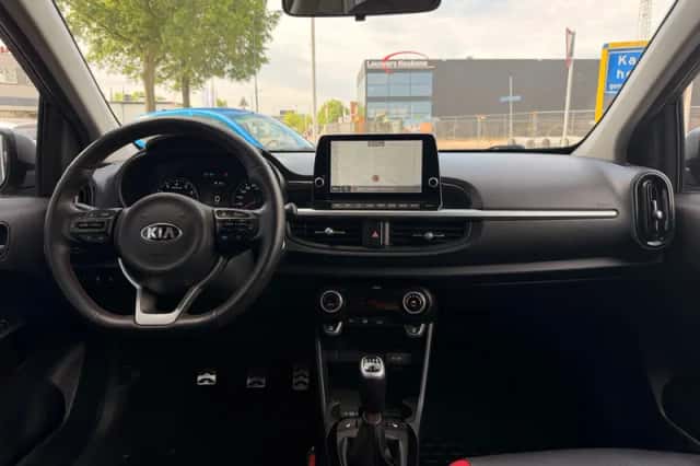 Kia Picanto (2021) thumbnail 3