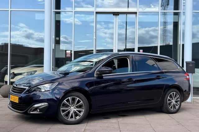 Peugeot 308 (2017) thumbnail 1