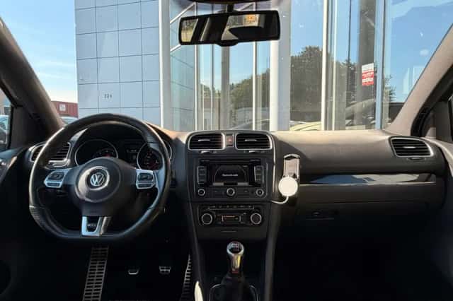 Volkswagen Golf (2012) thumbnail 3