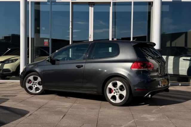 Volkswagen Golf (2012) thumbnail 6