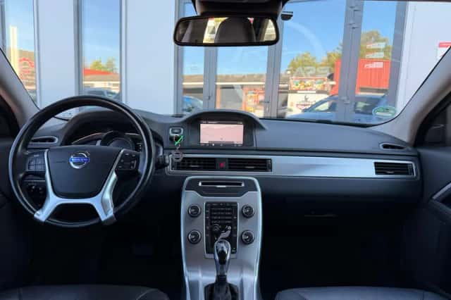 Volvo V70 (2014) thumbnail 3