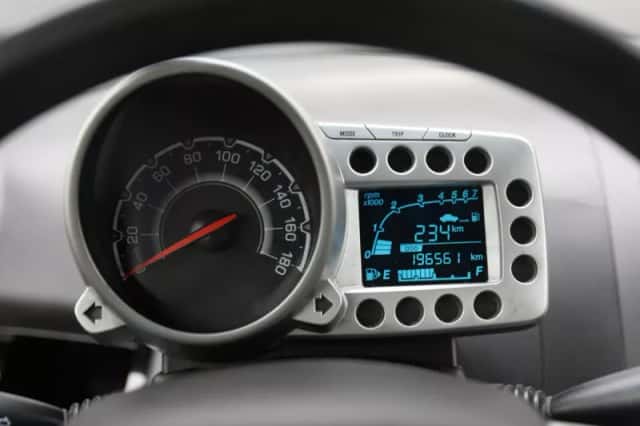 Chevrolet Spark (2012) thumbnail 6