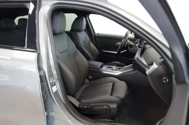 BMW 3-Serie (2022) thumbnail 3