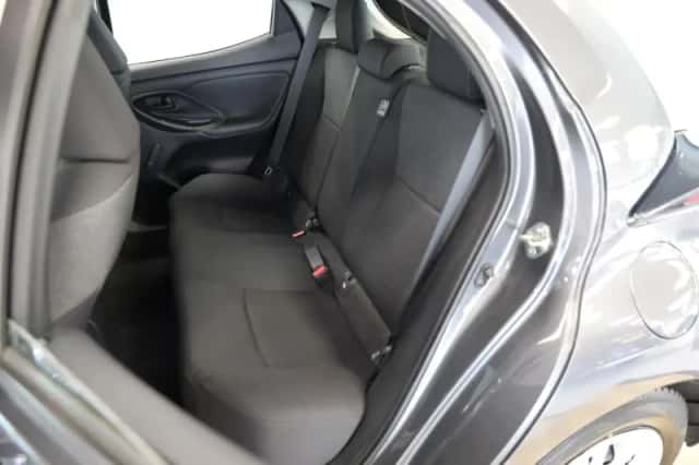 Toyota Yaris (2021) thumbnail 4