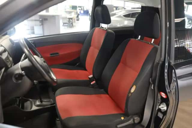 Daihatsu Cuore (2007) thumbnail 6