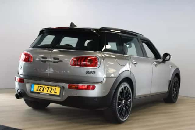 MINI Clubman (2016) thumbnail 6
