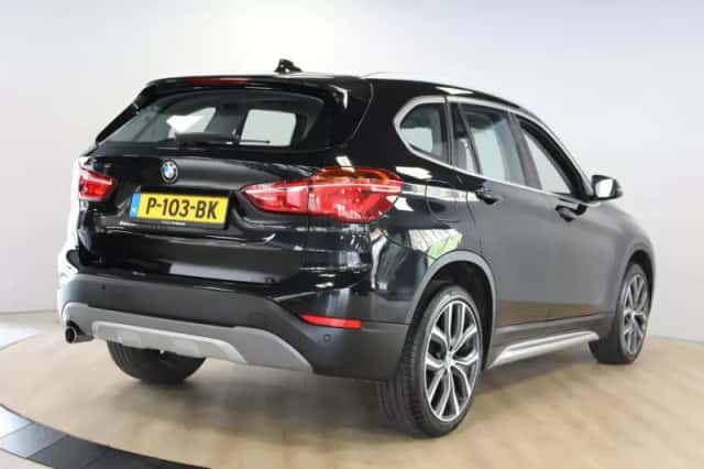 BMW X1 (2018) thumbnail 6