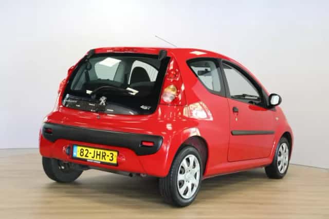 Peugeot 107 (2009) thumbnail 3