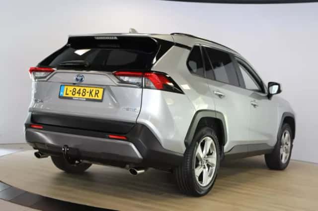 Toyota RAV4 (2019) thumbnail 6
