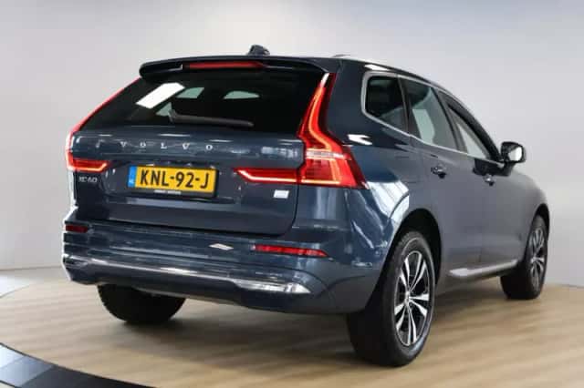 Volvo XC60 (2021) thumbnail 6