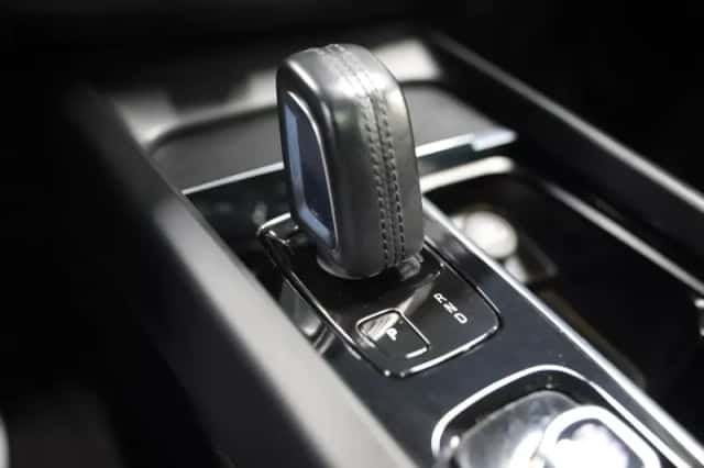Volvo XC60 (2021) thumbnail 5