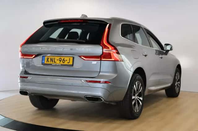 Volvo XC60 (2021) thumbnail 6