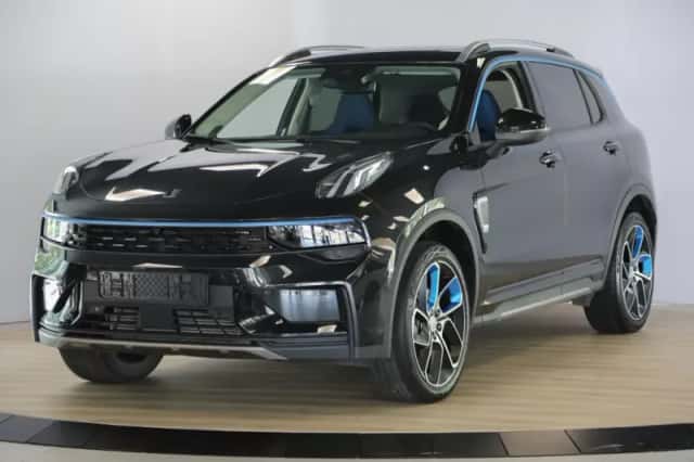 Lynk & Co 01 (2023) thumbnail 1