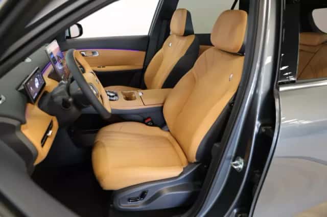 Geely Starray EM-i (2026) thumbnail 5