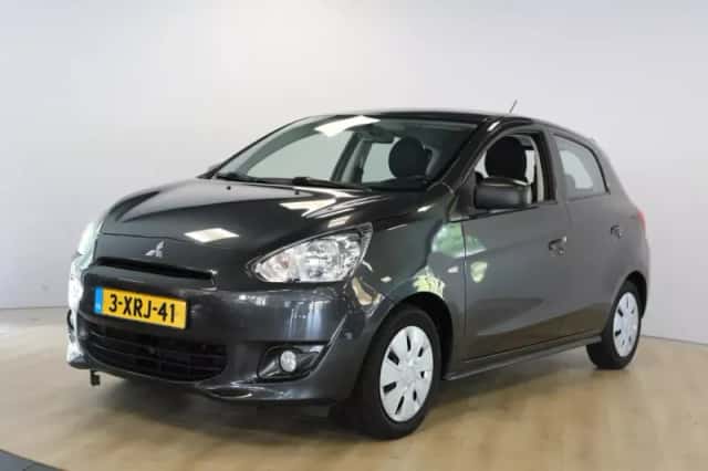 Mitsubishi Space Star (2014) thumbnail 1