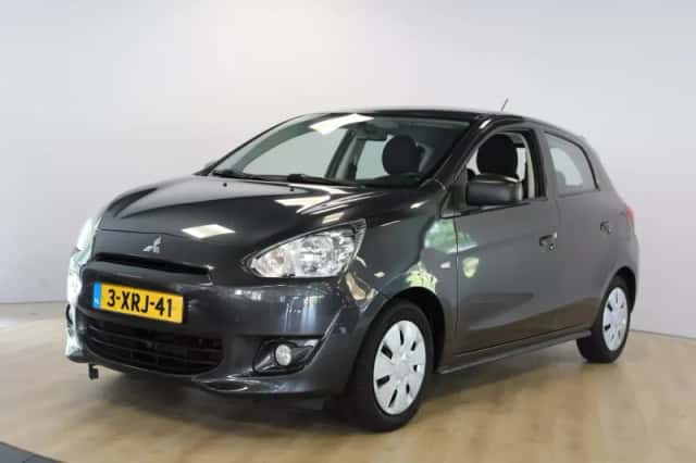 Mitsubishi Space Star (2014) thumbnail 1