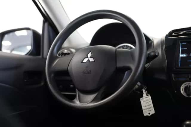Mitsubishi Space Star (2014) thumbnail 6