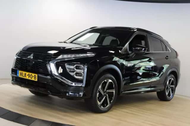 Mitsubishi Eclipse Cross (2022) thumbnail 1