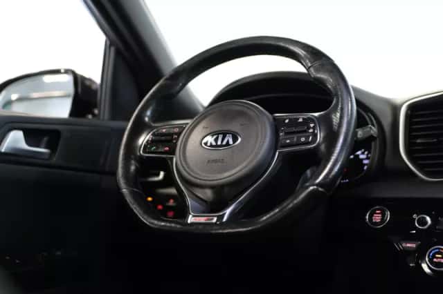 Kia Sportage (2016) thumbnail 6