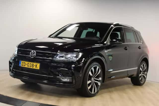 Volkswagen Tiguan (2019) thumbnail 1