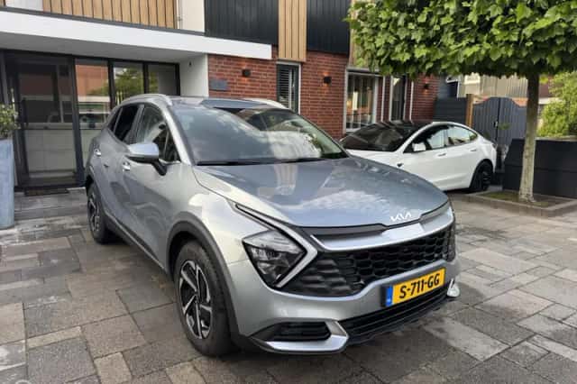 Kia Sportage (2022) thumbnail 3