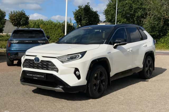 Toyota RAV4 (2019) thumbnail 2