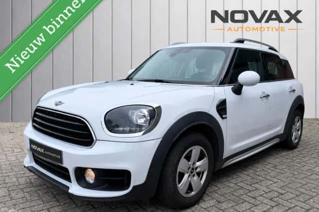 MINI Countryman (2018) thumbnail 1