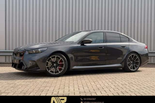 BMW M5 (2025) thumbnail 1