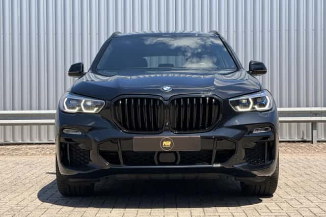 BMW X5 (2020) thumbnail 2