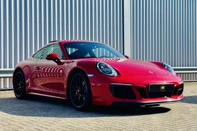 Porsche 911 (2018) thumbnail 4