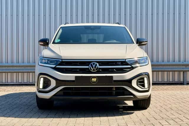 Volkswagen T-Roc (2022) thumbnail 2