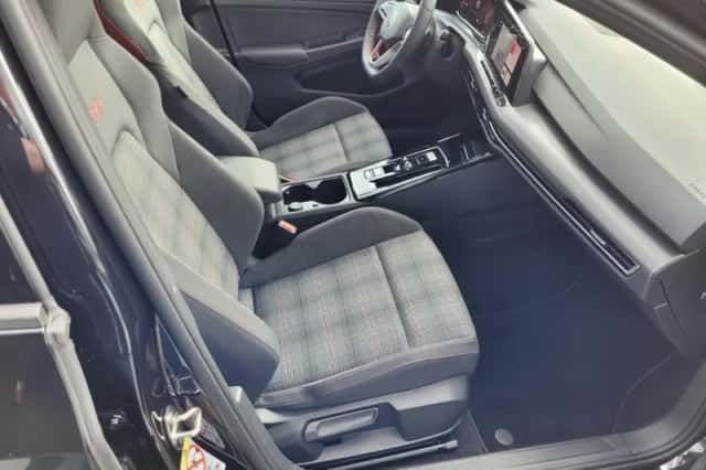 Volkswagen Golf (2021) thumbnail 6