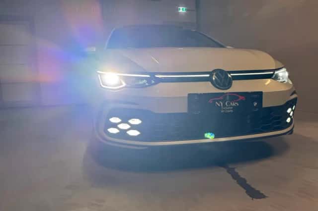 Volkswagen Golf (2021) thumbnail 3