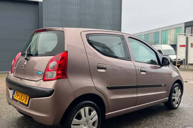 Nissan Pixo (2010) thumbnail 4