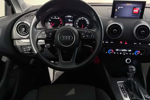 Audi A3 (2019) thumbnail 16