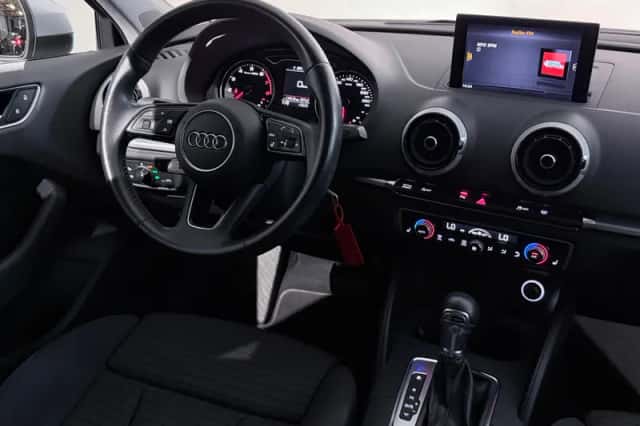 Audi A3 (2019) thumbnail 18